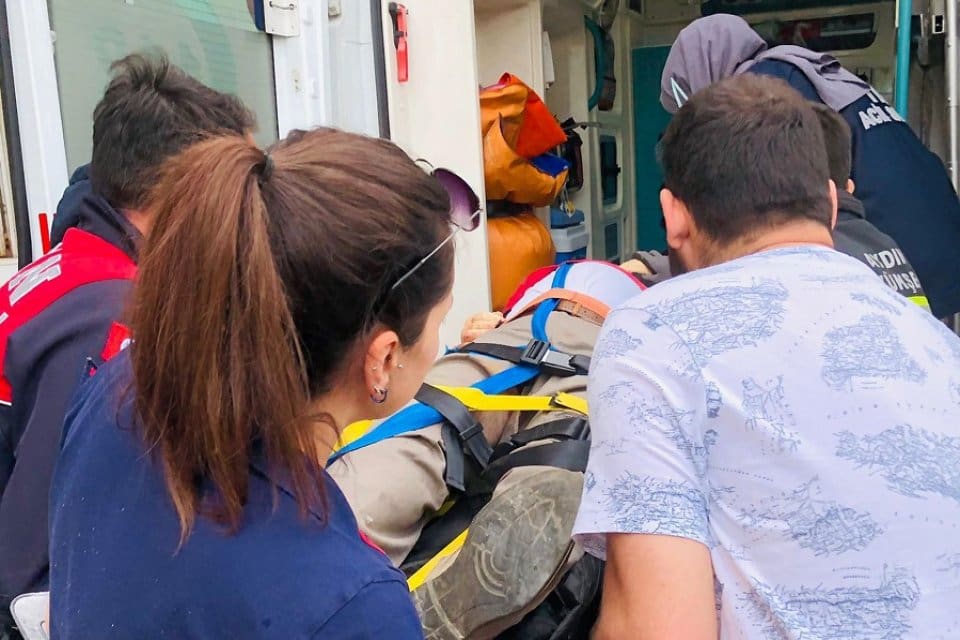 Aydın'ın Nazilli il&ccedil;esinde, g&uuml;neş enerjisi panelini tamir etmek i&ccedil;in &ccedil;ıktığı