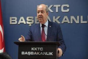 Kuzey Kıbrıs Cumhurbaşkanı Ersin Tatar, Kuzey Kıbrıslı bazı yetkililerin pasaportlarını