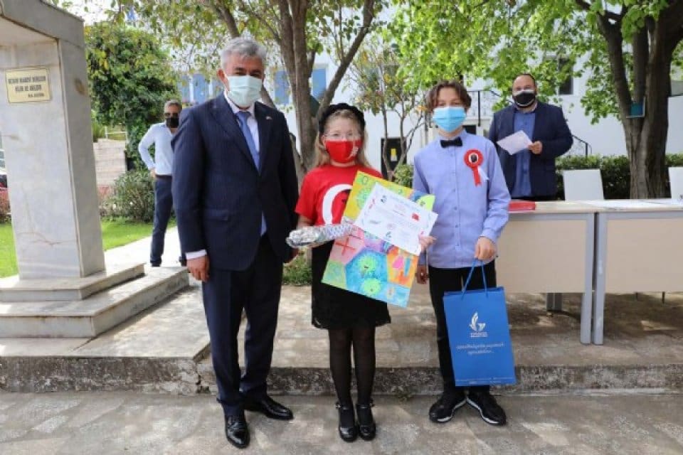 G&uuml;zelbah&ccedil;e Belediye Başkanı Mustafa İnce 23 Nisan Ulusal Egemenlik ve