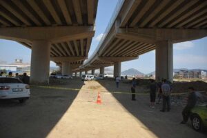 İzmir’in Bornova ilçesinde dün gece çalıştığı fırına gitmek için evden