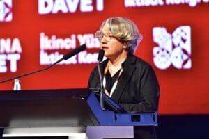 İkinci Y&uuml;zyılın İktisat Kongresi'nde konuşan Cumhuriyet Halk Partisi Yoksulluk Dayanışma