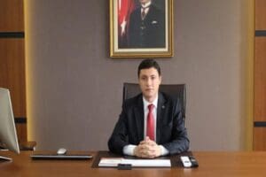 Artvin&rsquo;in Kemalpaşa il&ccedil;esi Kaymakamı Faruk Saygın, okul ziyaretleri kapsamında gittiği