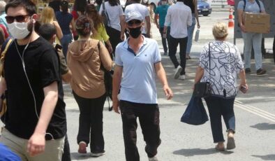 Haftalık koronavirüs vaka oranları açıklandı… İzmir'de son durum ne?