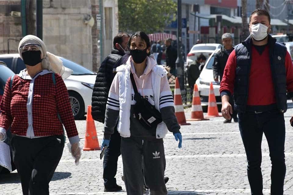 Sağlık Bakanı Fahrettin Koca, illere g&ouml;re her 100 bin kişide