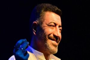 Hastaneye kaldırılan şarkıcı Hakan Altun'un sağlık durumuyla ilgili a&ccedil;ıklama yapıldı.