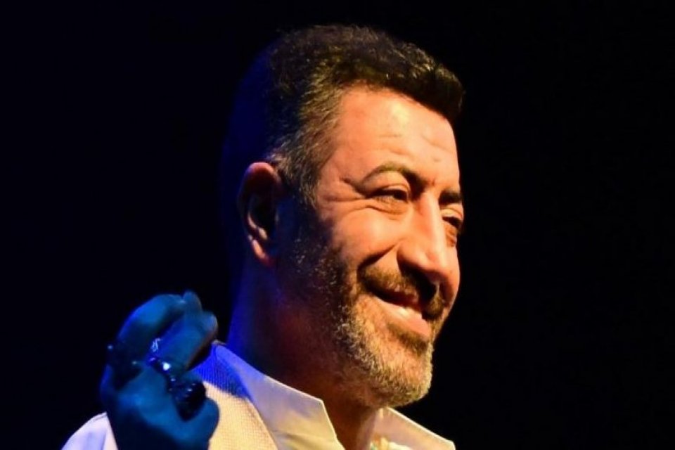 Hastaneye kaldırılan şarkıcı Hakan Altun'un sağlık durumuyla ilgili a&ccedil;ıklama yapıldı.
