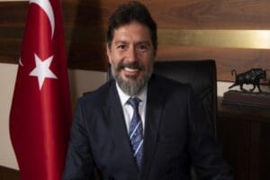 Cumhuriyet gazetesi yazarı Barış Terkoğlu bug&uuml;nk&uuml; yazısında bir d&ouml;nem ABD