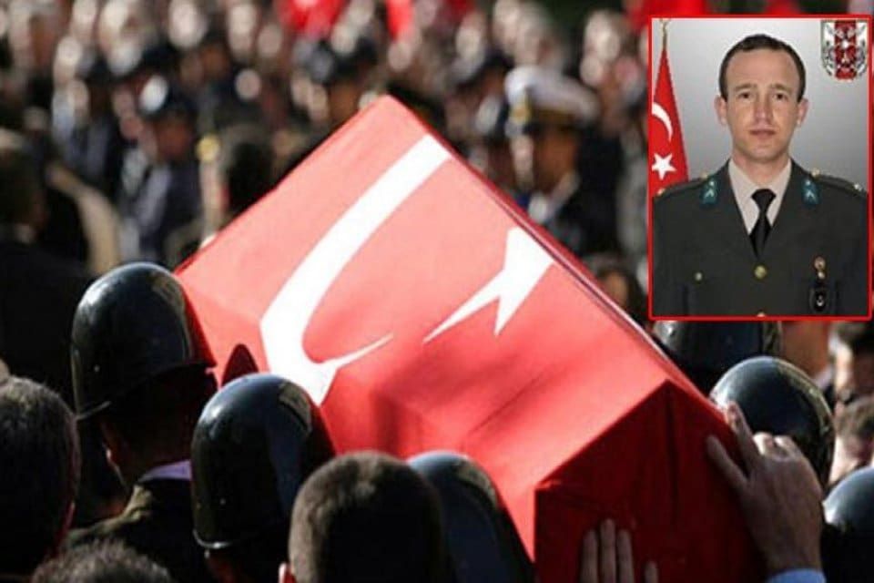 Milli Savunma Bakanlığı (MSB), Hakkari'de ka&ccedil;ak&ccedil;ılık olayına m&uuml;dahale ederken &ccedil;aya