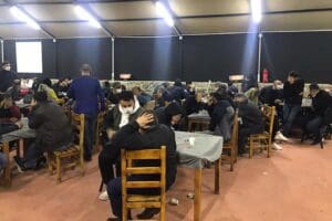 İzmir&rsquo;de, bir işletmede kumar oynandığı ihbarını alan jandarma ekipleri, yaptıkları