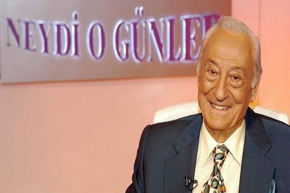 T&uuml;rkiye'de bir d&ouml;neme damga vuran usta sunucu ve gazeteci Halit