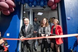 İzmir B&uuml;y&uuml;kşehir Belediyesi'nin halka sağlıklı, ucuz ve g&uuml;venilir gıda ulaştırmak