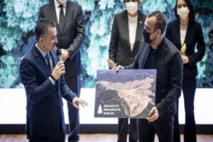 Orman Genel M&uuml;d&uuml;rl&uuml;ğ&uuml; Konferans Salonu'nda d&uuml;zenlenen '2020 Yılı Yeşilin En'leri