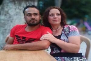 D&uuml;n evinin banyosunda &ouml;l&uuml; olarak bulunan iki &ccedil;ocuk annesi ve