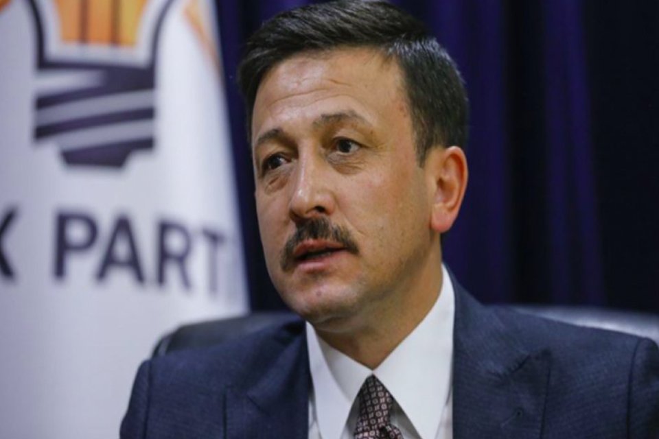 L&uuml;ks aracında uyuşturucu kullandığı g&ouml;r&uuml;nt&uuml;lenen AK Parti Genel Merkezi&rsquo;nde &ouml;zel