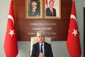 H&uuml;rriyet yazarı&nbsp;Hande Fırat,&nbsp;Kahramanmaraş merkezli depremlerin b&uuml;y&uuml;k yıkıma neden olduğu Hatay'da
