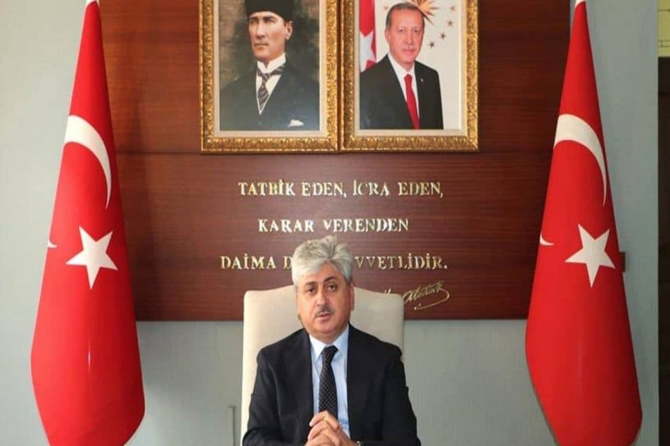 H&uuml;rriyet yazarı&nbsp;Hande Fırat,&nbsp;Kahramanmaraş merkezli depremlerin b&uuml;y&uuml;k yıkıma neden olduğu Hatay'da