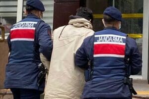 İZMİR'in Kemalpaşa, Dikili, Torbalı ve &Ouml;demiş il&ccedil;elerinde jandarma ekiplerince haklarında