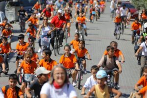 İzmir Büyükşehir Belediyesi, Avrupa Hareketlilik Haftası’nı farkındalık etkinlikleriyle kutluyor. Büyükşehir