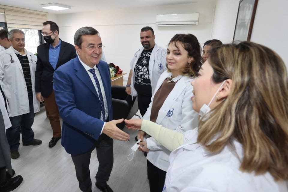 Konak Belediyesi Sağlık İşleri M&uuml;d&uuml;rl&uuml;ğ&uuml;, pandemi d&ouml;neminde ger&ccedil;ekleştirdikleri &ccedil;alışmalarla Alsancak