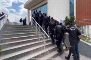 Hatay'da 9 yağma ş&uuml;phelisinden 6&rsquo;sı tutuklandı Hatay'ın İskenderun il&ccedil;esinde 'yağma