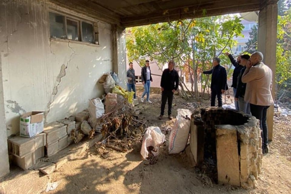 Hatay'da &ouml;nceki akşam saatlerinde meydana gelen 4.8 b&uuml;y&uuml;kl&uuml;ğ&uuml;ndeki depremin ardından