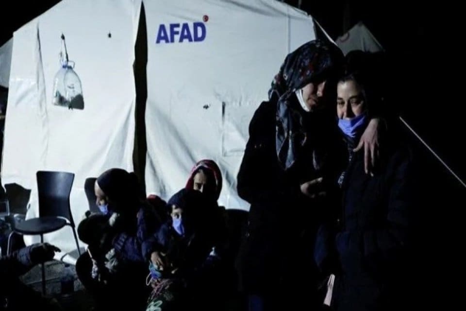 AFAD, saat 20.04'te merkez &uuml;ss&uuml; Hatay'ın Defne il&ccedil;esi olan 6,4
