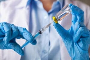 &nbsp; Covid-19 aşısında yeni hatırlatma dozu randevusu a&ccedil;ılmışken T&uuml;rk&nbsp;Klinik&nbsp;Mikrobiyoloji ve