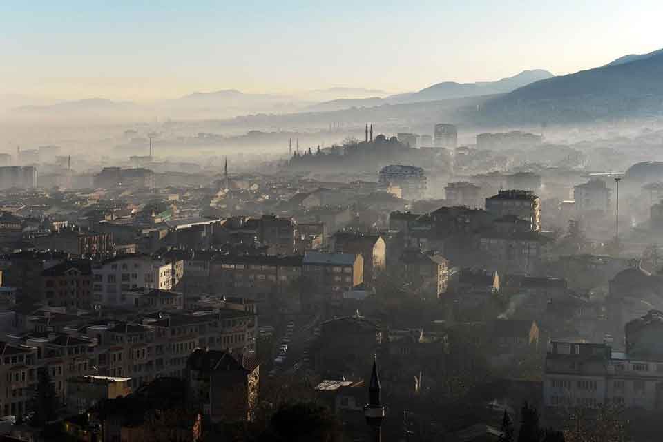 Kış ayları yaklaşırken b&uuml;y&uuml;kşehirler başta olmak &uuml;zere kentlerdeki hava kirliliği