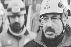 Kocaeli'nin G&ouml;lc&uuml;k il&ccedil;esinden deprem b&ouml;lgesine giderek arama kurtarma &ccedil;alışmalarına katılan