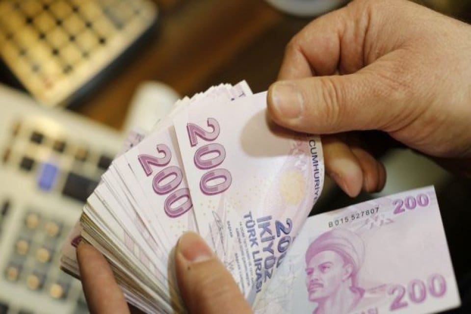 T&uuml;rkiye Cumhuriyet Merkez Bankası (TCMB) verilerine g&ouml;re; t&uuml;ketici kredileri, ticari