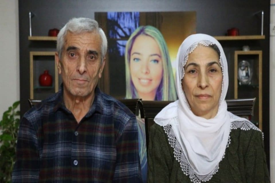 İzmir'in Konak il&ccedil;esinde HDP İl Başkanlığı'na yapılan silahlı saldırıda &ouml;ld&uuml;r&uuml;len