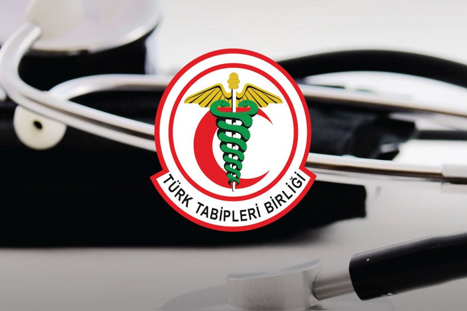 TTB'nin "Karanlığa karşı önlüğümüzün beyazına, özlük haklarımıza, halkın sağlık hakkına
