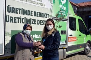 Aliağa Belediyesi&rsquo;nin &ldquo;Tarımsal Kalkınma ve &Uuml;reticiye Destek Projesi&rdquo; kapsamında mahallelerde