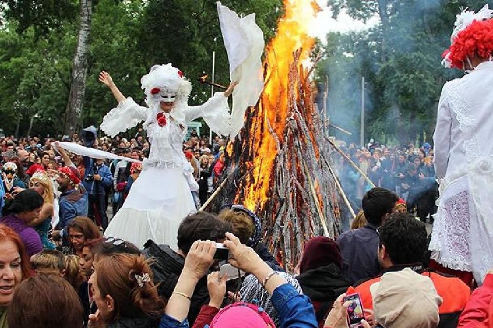 Hıdırellez, Hazreti Hızır ve İlyas Peygamber'in buluştuğu, doğanın yeniden canlandığı,