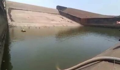 Hindistanlı yetkili, selfie çekerken düşürdüğü telefonun bulunması için barajı boşalttırdı