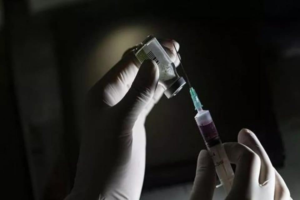 TBMM Başkanlığı&rsquo;na sunulan kanun tekliflerinde, HPV (Human papilloma virus) aşısının