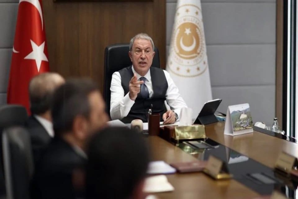 Milli Savunma Bakanı Hulusi Akar başkanlığında birlik komutanlarının katılımıyla video