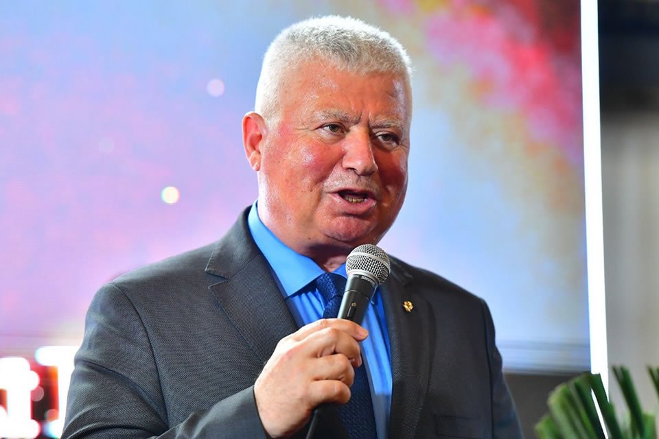 İzmir Büyükşehir Belediyesi’nin kentsel dönüşüm çalışmalarını yürüttüğü Örnekköy 3’üncü Etap’ta