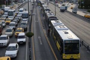 İstanbul B&uuml;y&uuml;kşehir Belediyesi (İBB), 24 Kasım &Ouml;ğretmenler G&uuml;n&uuml;'nde "İstanbulkart Mobil'de