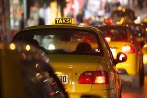 İBB, taksi plakası tahsisi ile ilgili yeni sistemi y&uuml;r&uuml;rl&uuml;ğe soktu.