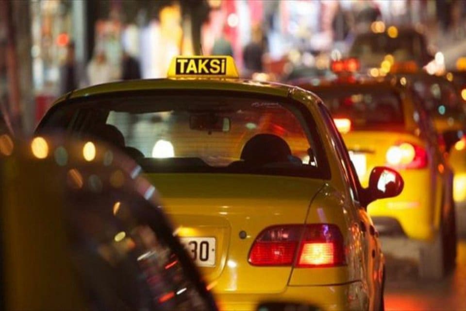 İBB, taksi plakası tahsisi ile ilgili yeni sistemi y&uuml;r&uuml;rl&uuml;ğe soktu.