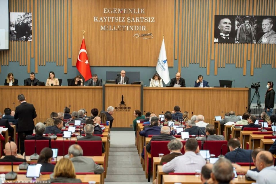 İzmir B&uuml;y&uuml;kşehir Belediyesi Aralık ayı olağan meclis toplantısının birinci birleşimi