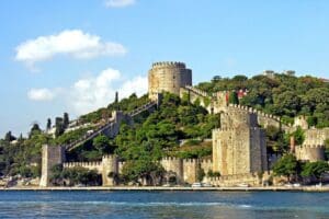 İstanbul B&uuml;y&uuml;kşehir Belediyesi (İBB) Genel Sekreter Yardımcısı Mahir Polat ve