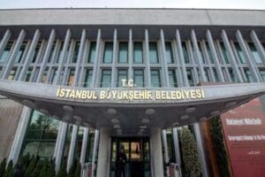 Gazeteci Tolga Şardan, İstanbul B&uuml;y&uuml;kşehir Belediyesi'ni (İBB) teftiş eden heyetin