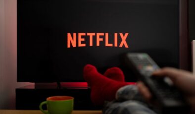 İçerikler artık daha ucuza izlenecek: Reklamlı Netflix geliyor!