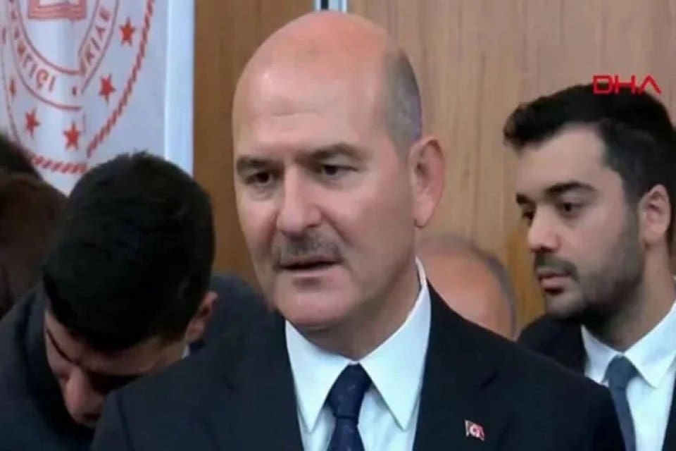 Gaziantep'in Karkamış il&ccedil;esine roket saldırısı yapıldı. Atılan roketlerin bazıları, yerleşim