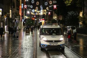 İçişleri Bakanlığı, yılbaşında alınacak önlemlerle ilgili yaptığı açıklamada "Bugün saat