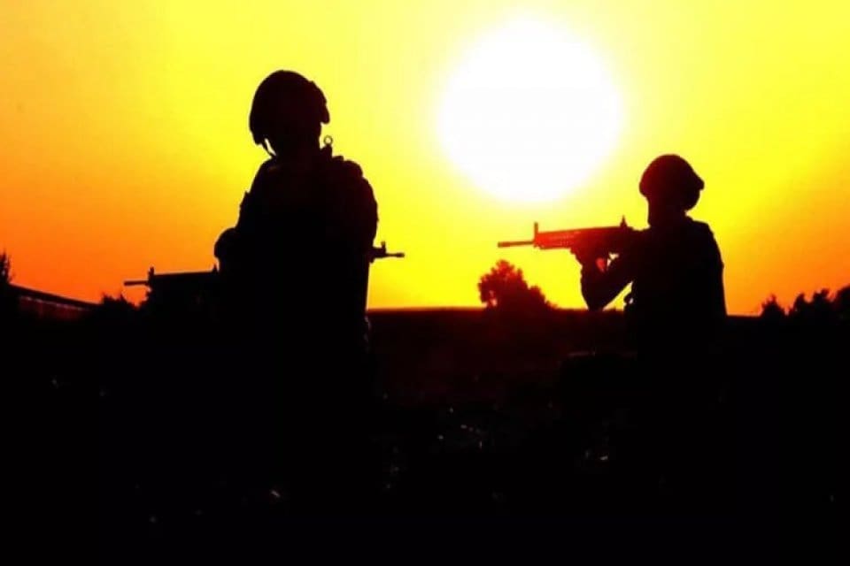 İ&ccedil;işleri Bakanlığı'ndan yapılan a&ccedil;ıklamada "PKK/KCK ter&ouml;r &ouml;rg&uuml;t&uuml;nden ka&ccedil;an 3 &ouml;rg&uuml;t