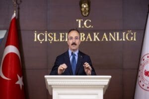 İ&ccedil;işleri Bakan Yardımcısı ve Bakanlık S&ouml;zc&uuml;s&uuml; İsmail&nbsp;&Ccedil;ataklı, polis intiharları ve