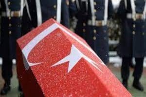 Suriye'nin İdlib kentinde d&uuml;zenlenen ter&ouml;r saldırısında ağır yaralanan asker Turgay
